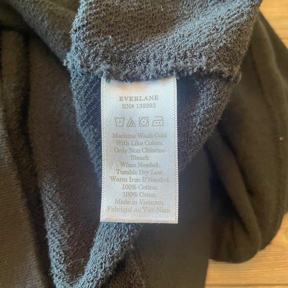 Everlane Black Relaxed Fit Hoodie - Picture 7 of 7